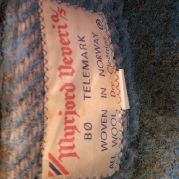 Sweater Coat from Norway Wool and Warm - Picture 6 of 6